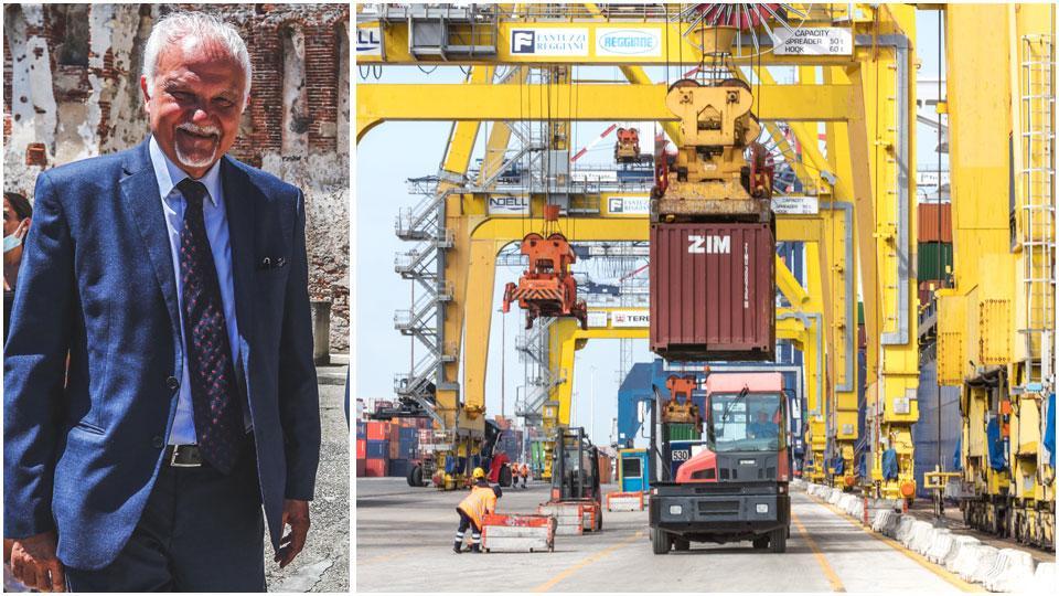 Stefano Corsini, presidente dell’Authority e al lavoro nel terminal container Tdt in Darsena Tosca