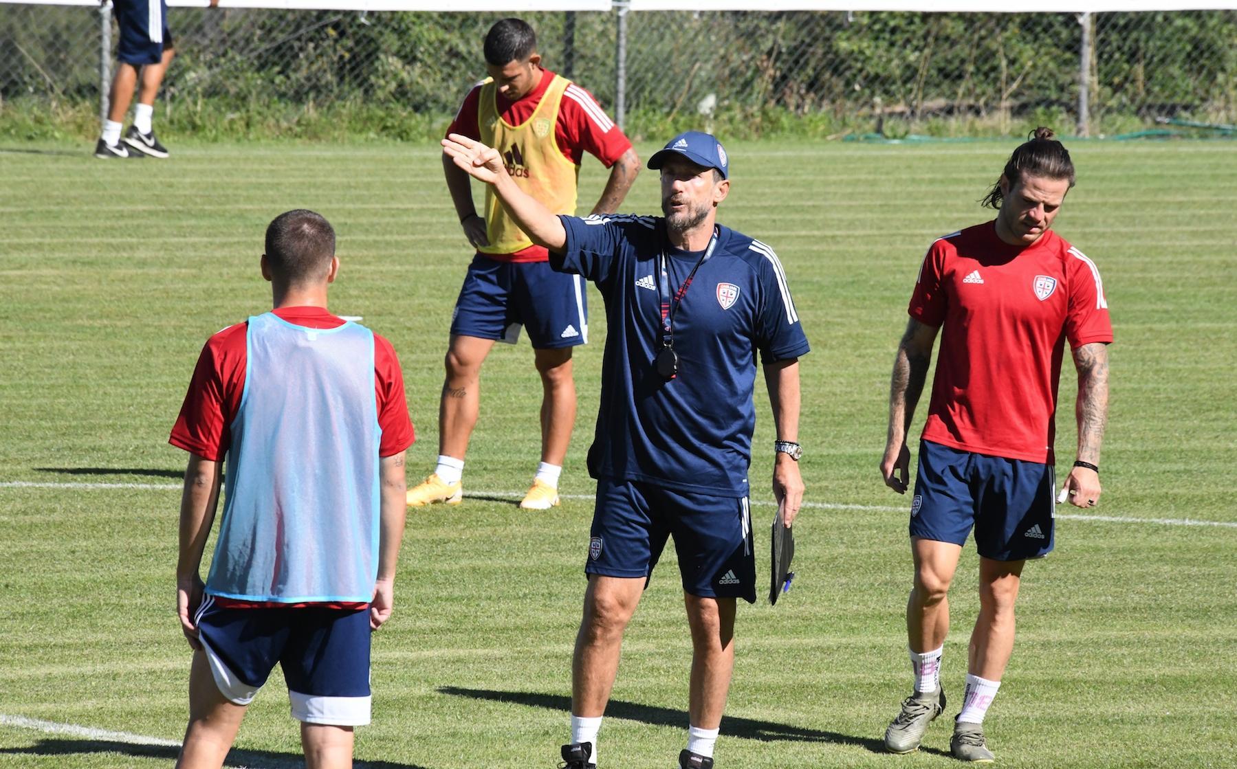 Di Francesco e Nandez in allenamento ad Aritzo