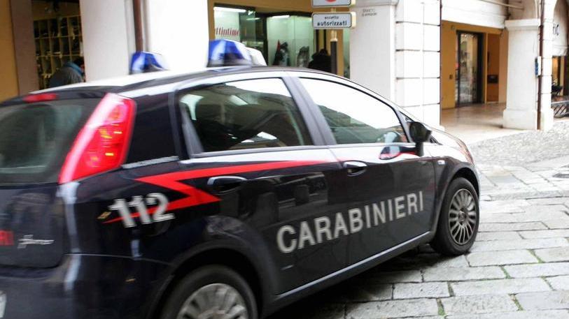 Reggio Emilia, comprano auto per 40mila euro ma la concessionaria sparisce nel nulla