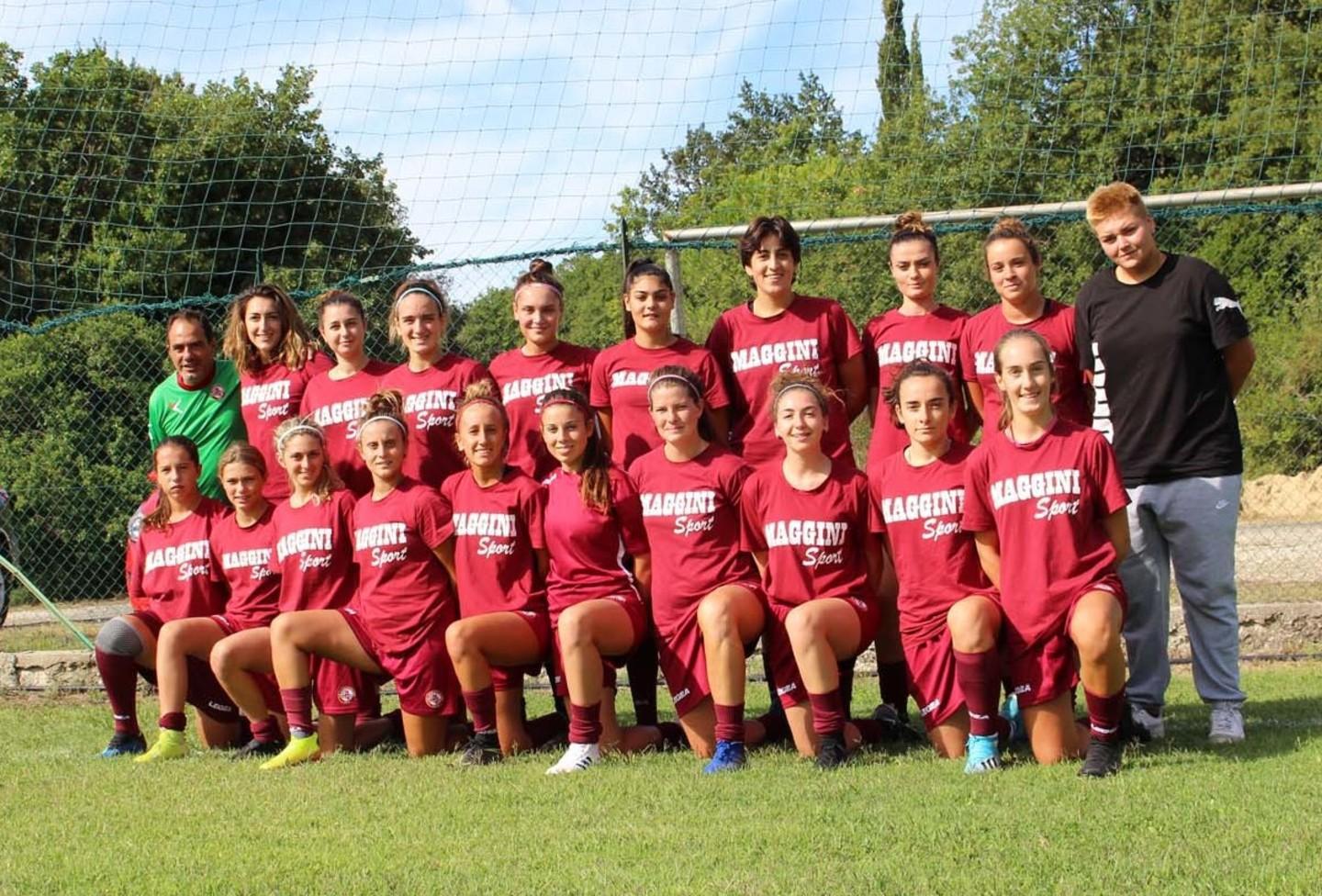 Le ragazze amaranto del Livorno Calcio in ritiro a Monteverdi