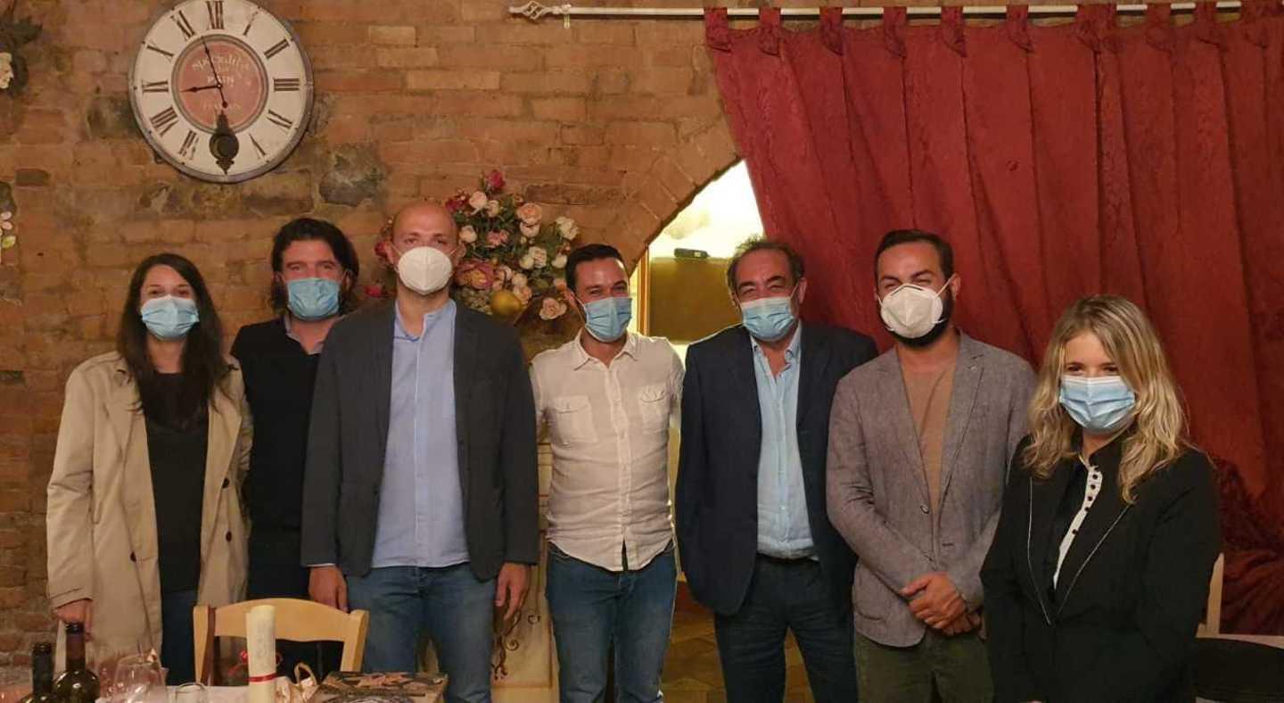 Li Volti va in pensione Il saluto della giunta