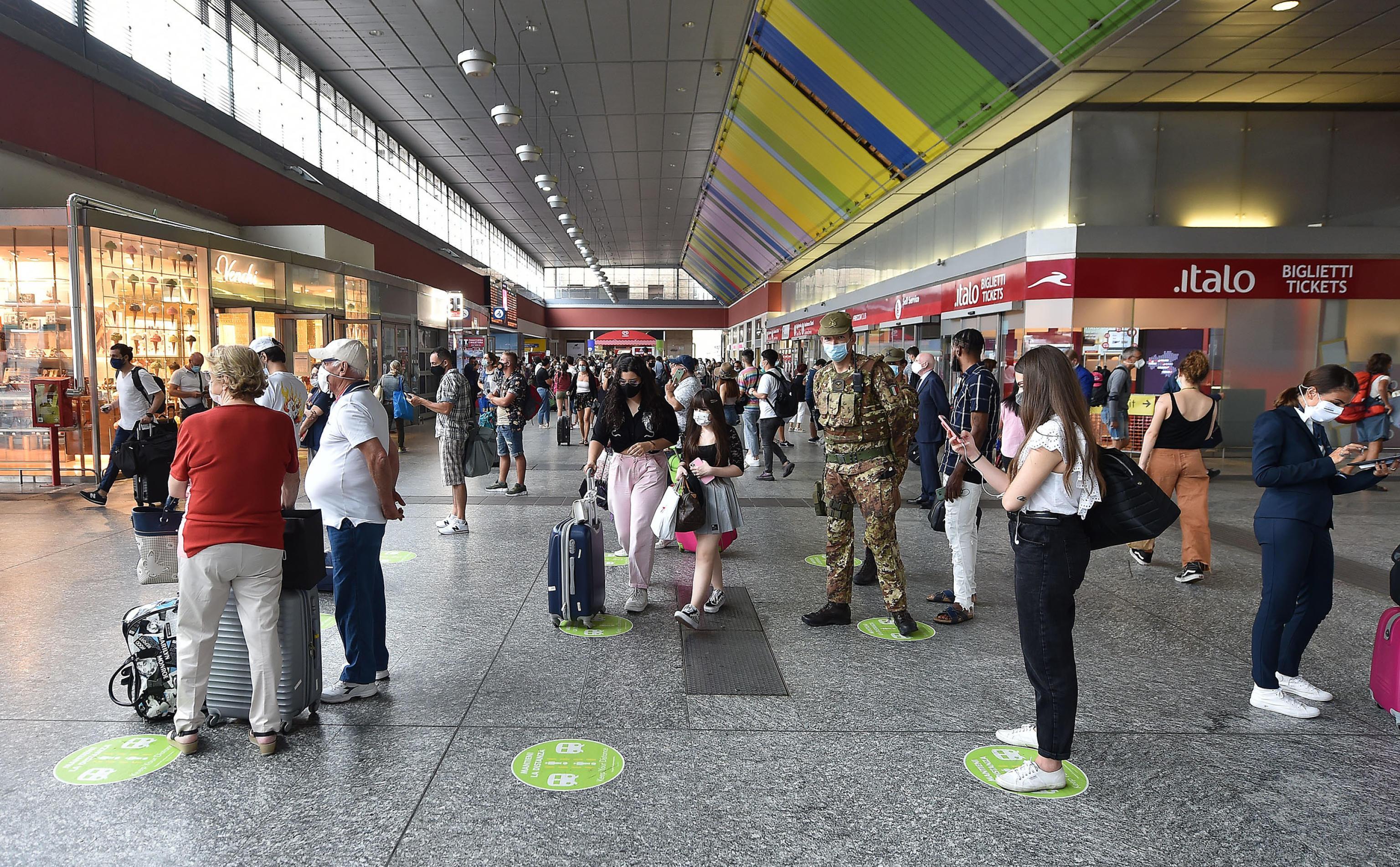 Abbonamenti al treno, scatta il rimborso per 50mila toscani: ecco le tre opzioni 