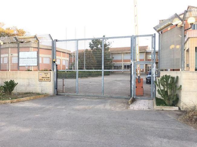 Migranti: tensione a Monastir, risse e lancio di oggetti