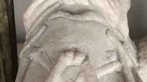 Se l’arte è fatta con i piedi Le sculture degli Uffizi viste dalle...calzature