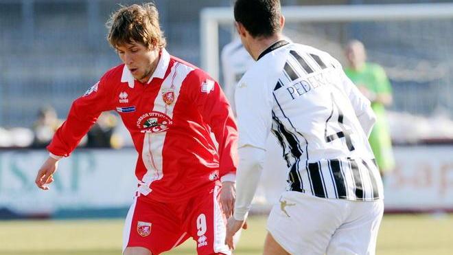 Partitella sotto lo sguardo di Camilli