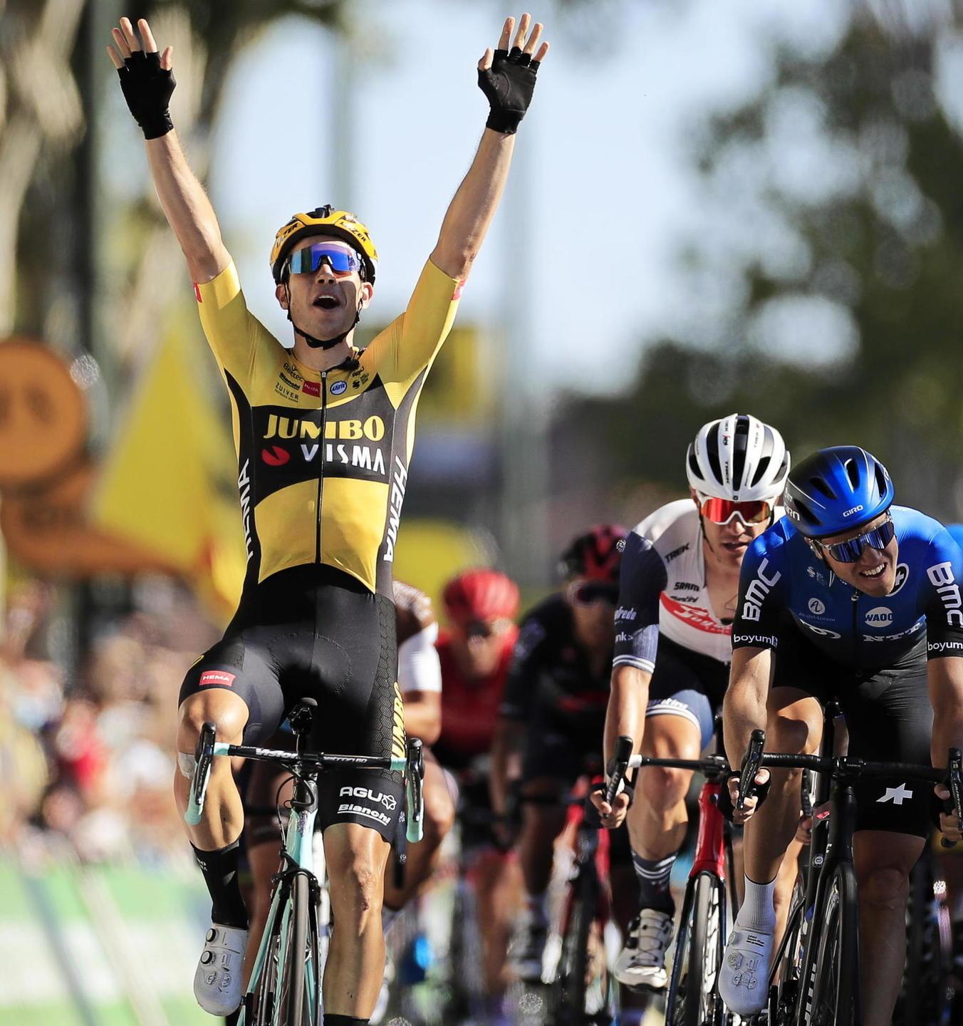 Il vento fa il vuoto Vince Van Aert, pagano alcuni big 