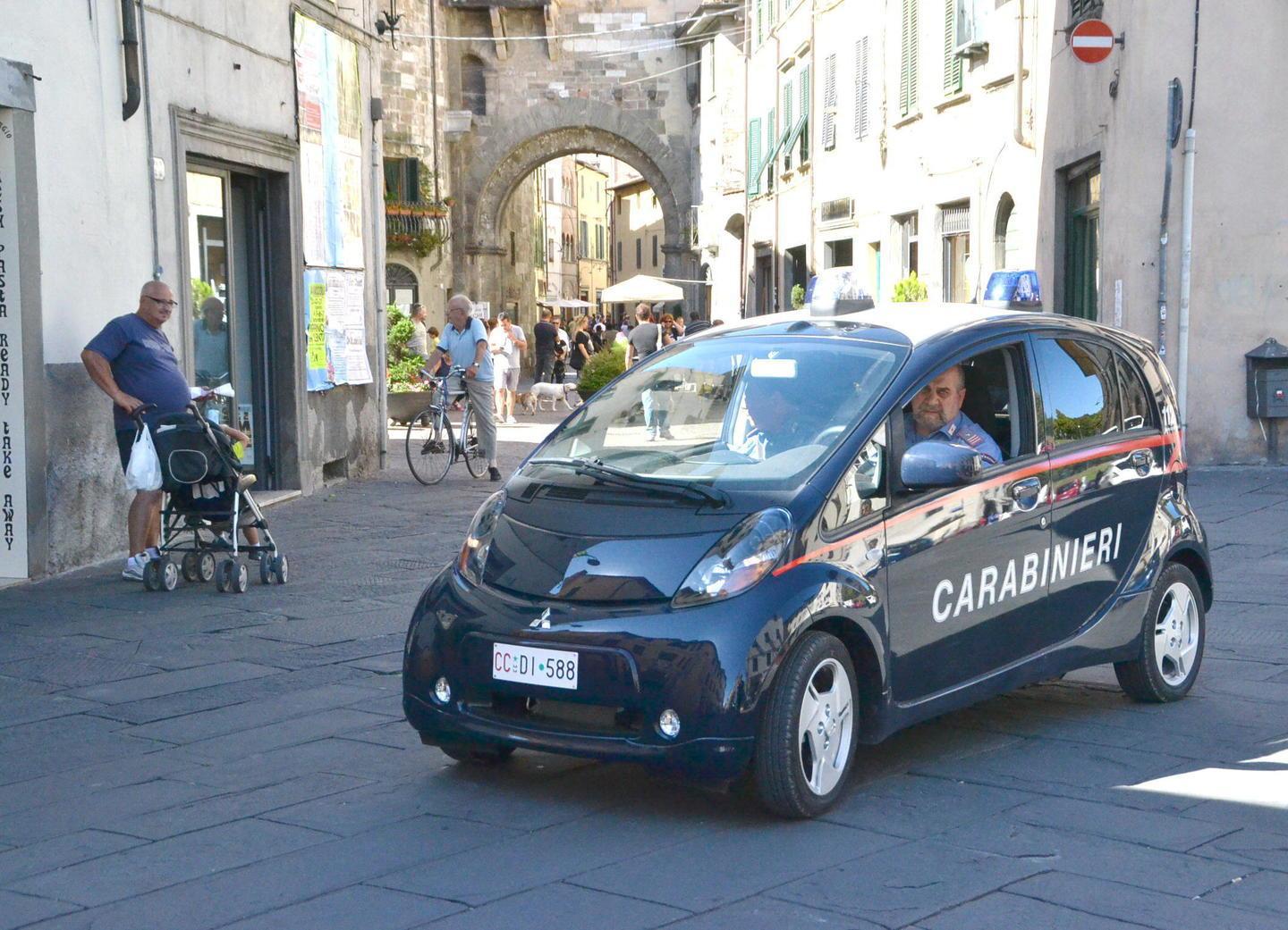 Controlli su mascherine e distanziamento 
