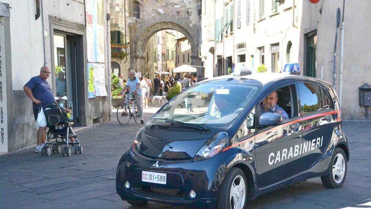Controlli su mascherine e distanziamento