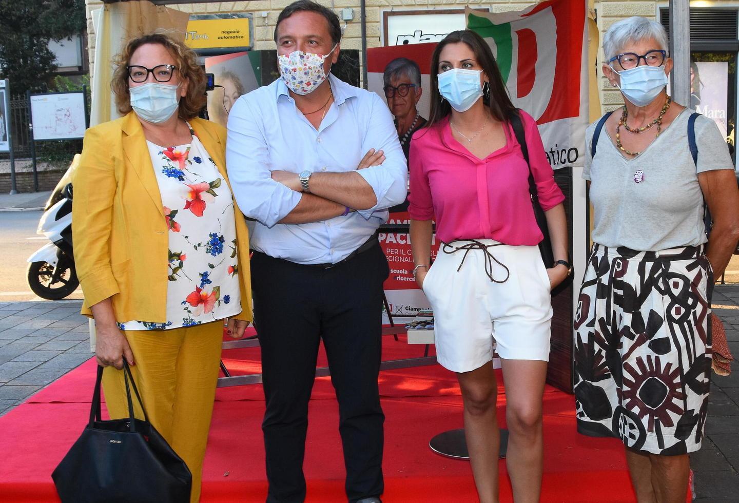 La viceministra assicura «Correggeremo gli errori e i titoli saranno verificati»