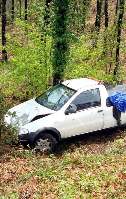 Muore nel furgone guidato dal marito 