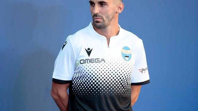 Maggi e la terza maglia: «È il legame con la città» Lavori a Centro e stadio