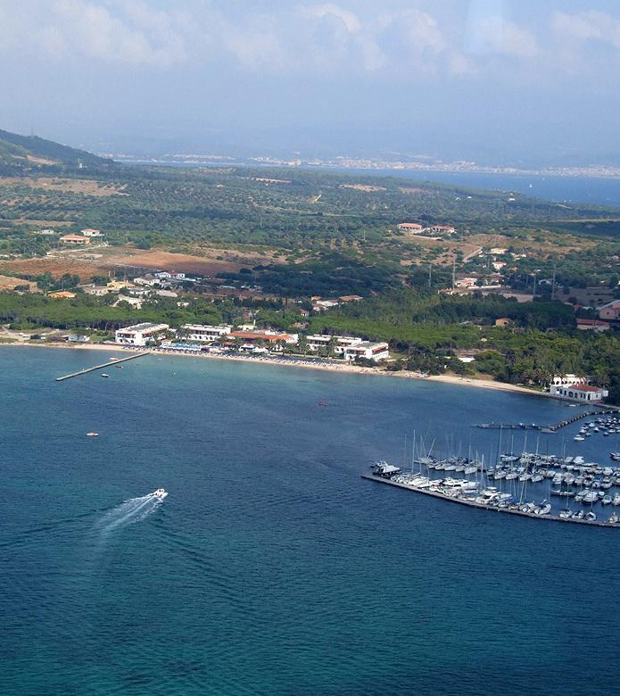 Ambientalisti all'attacco: «A Porto Conte in arrivo una colata di cemento» 