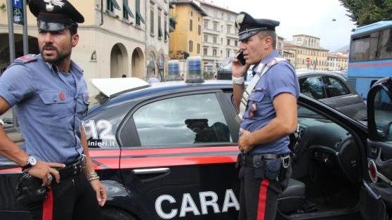 Rapina in villa, aggredito un pensionato