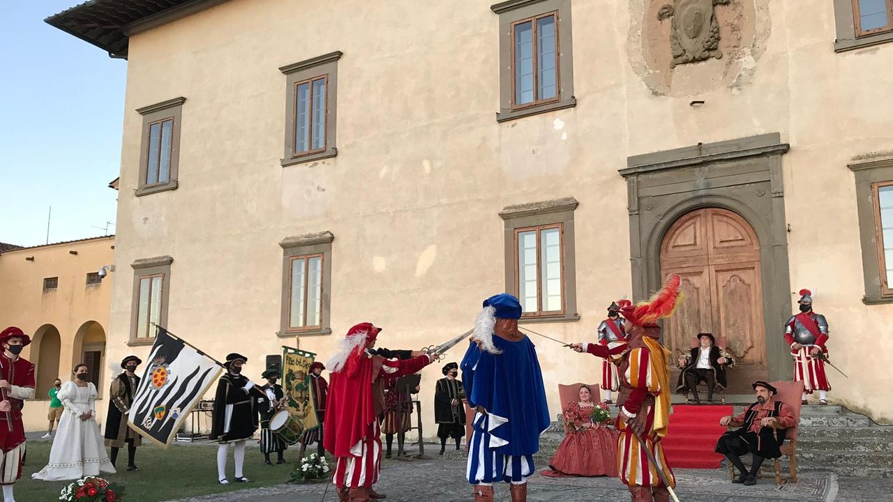 I capitani hanno prestato giuramento davanti alla Villa Medicea di Cerreto Guidi