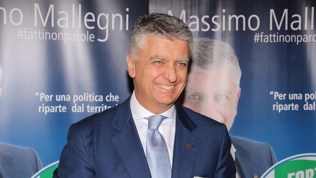 Il senatore Massimo Mallegni in ospedale per un malore dopo un incontro elettorale