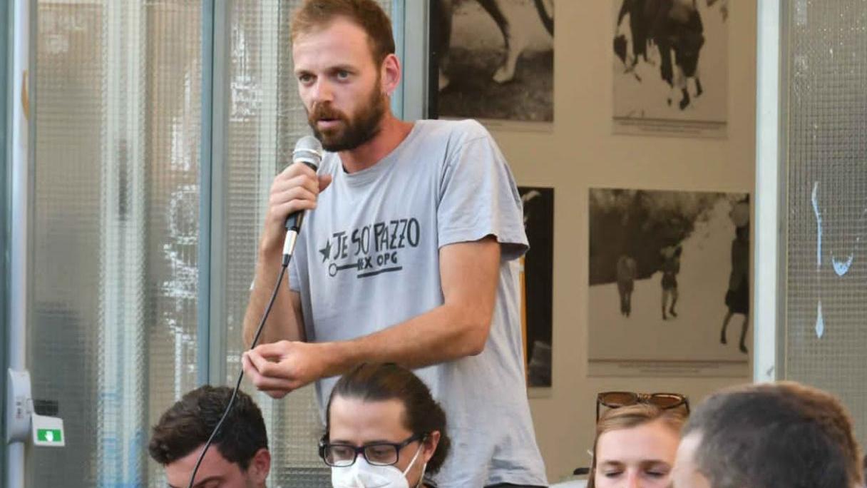 L’opposizione protesta: basta con lo streaming il consiglio in presenza