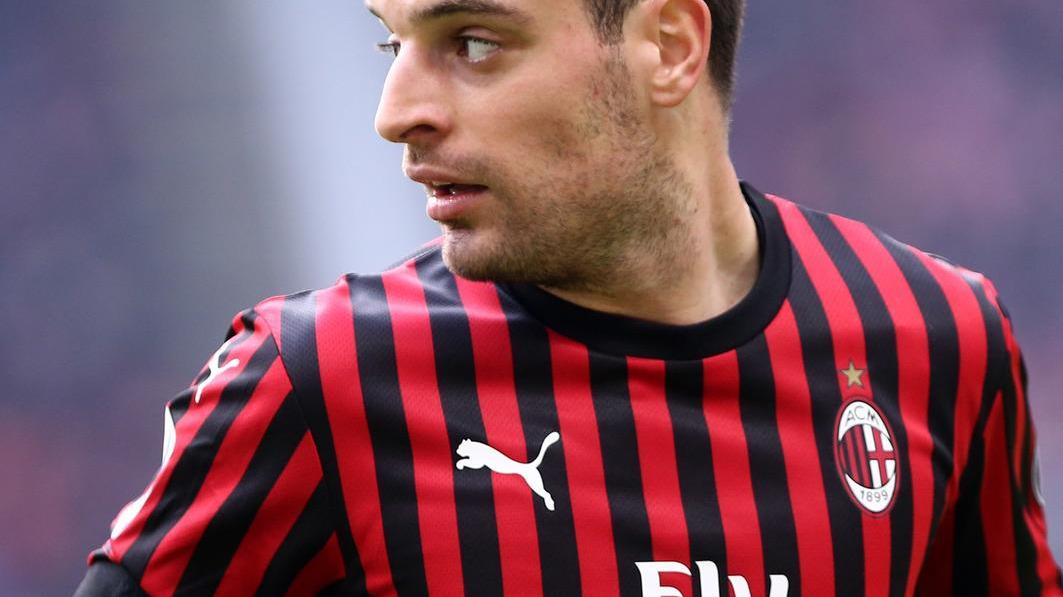 La viola pesca il Jack: è fatta per Bonaventura Inviti social a Piatek e lui ci mette il like...