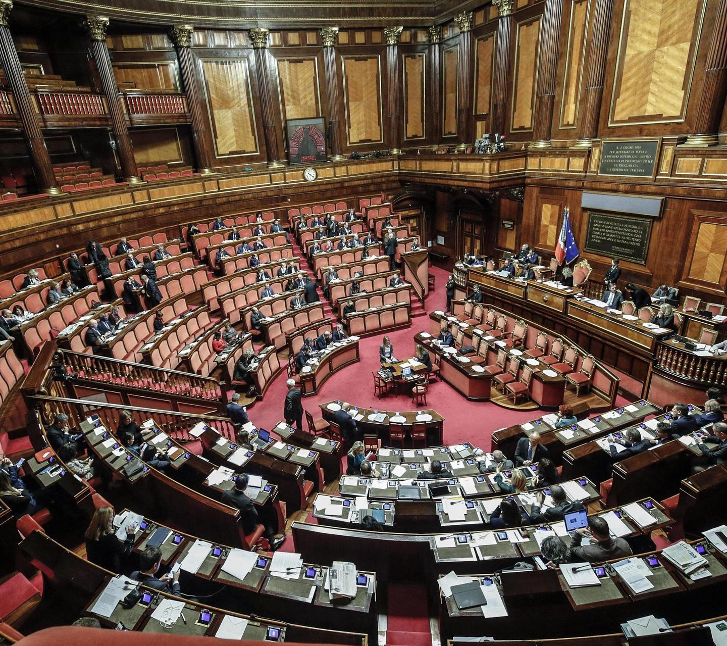 Gli accorpamenti slittano al 30 novembre Ma la partita è aperta