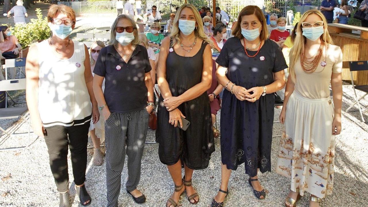 Le donne del Pd si presentano al Chioschino