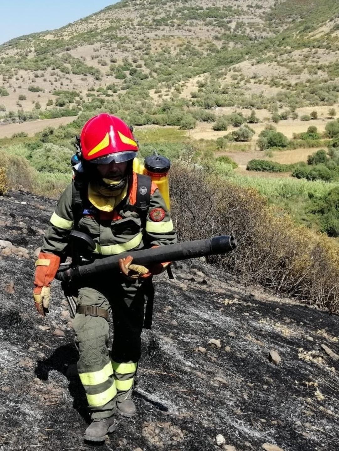 Rogo a Campeda: Canadair in azione 