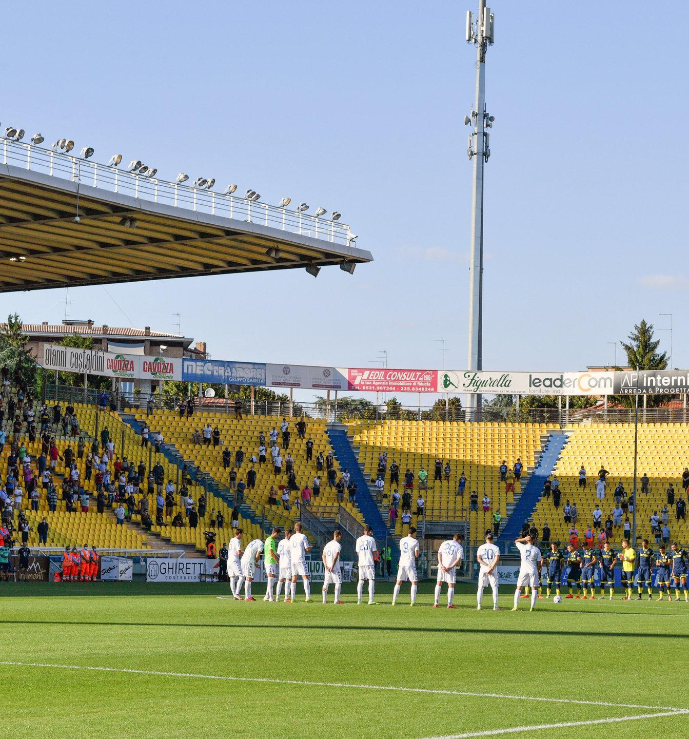 Distanziati e felici Parma, 1000 in tribuna ma fa festa l’Empoli
