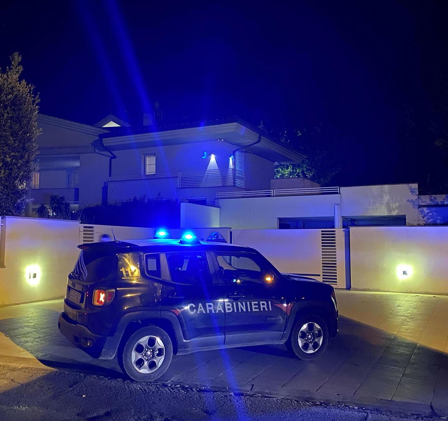 «Cercavano la cassaforte ma mio padre non ce l’ha»