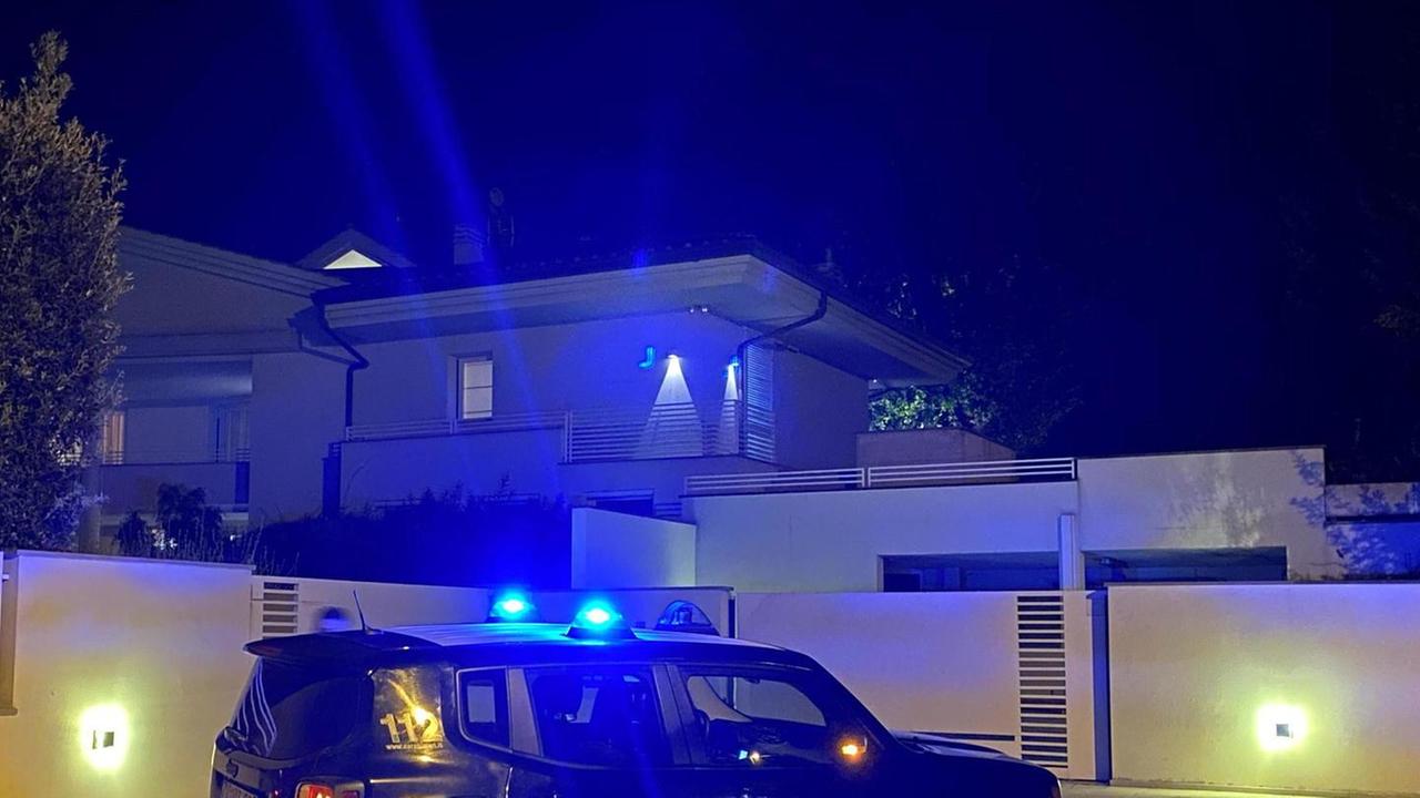 «Cercavano la cassaforte ma mio padre non ce l’ha»