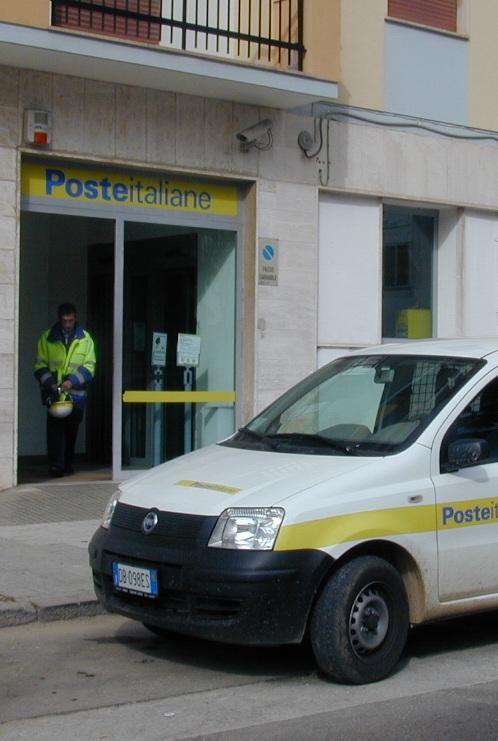 Poste di via Santa Barbara: orario continuato