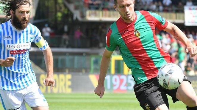 Spal, doppio obiettivo: Mora e Pettinari, intanto dice no allo Spezia per Berisha