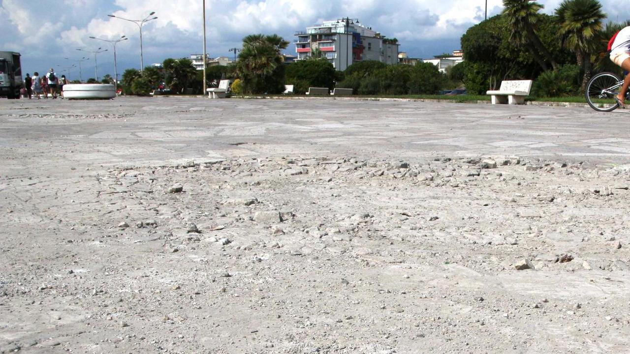 Terrazza della Repubblica, 2 giorni per concorrere al rifacimento