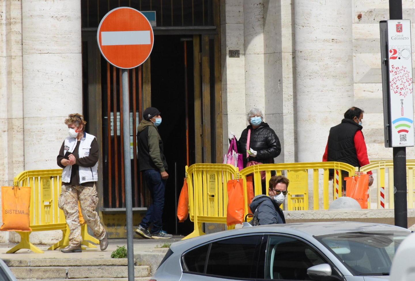 Si sente male alle Poste: l’Asl avvia l’indagine per scongiurare contagi