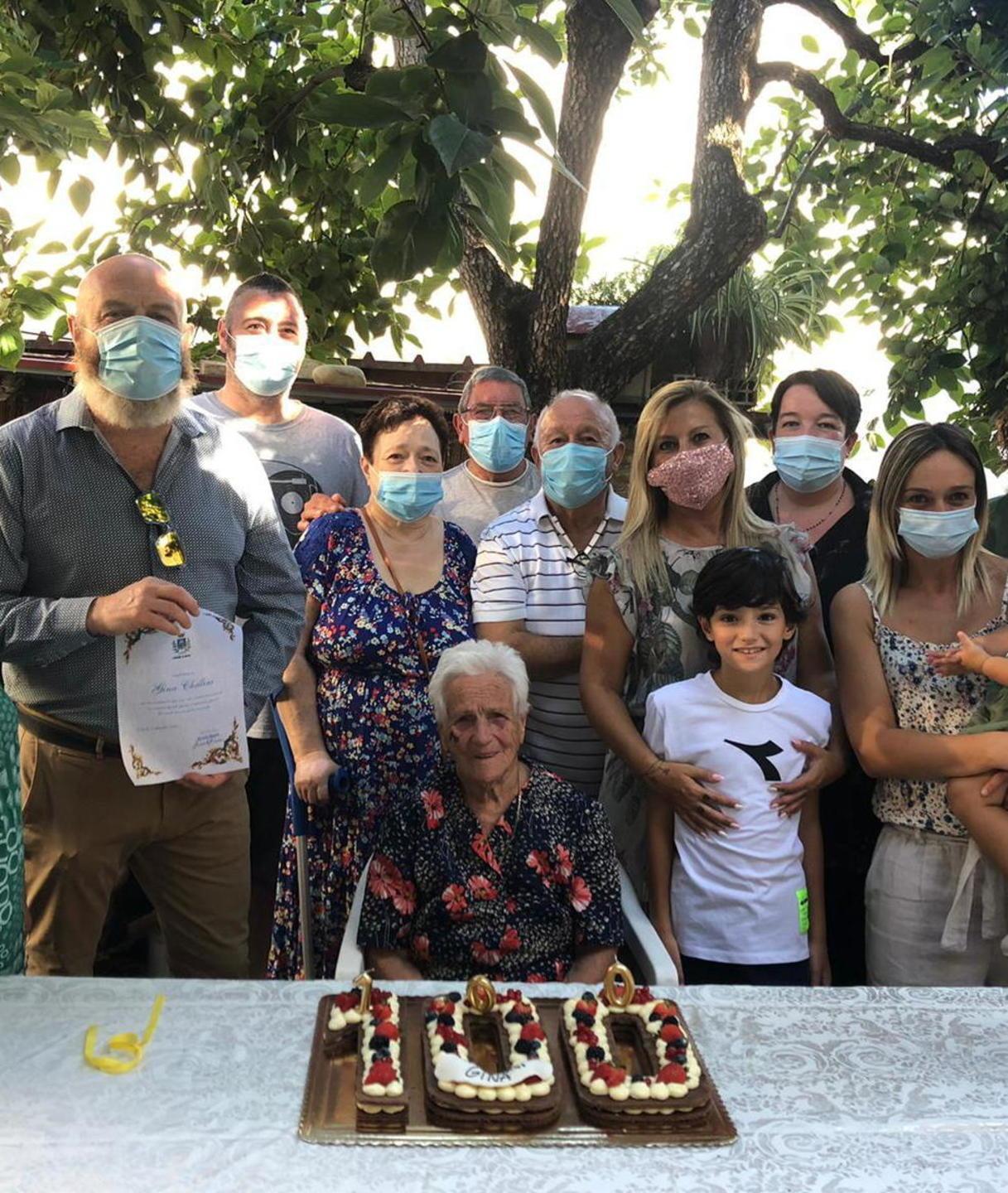 La nonna-contadina festeggia il secolo di vita 