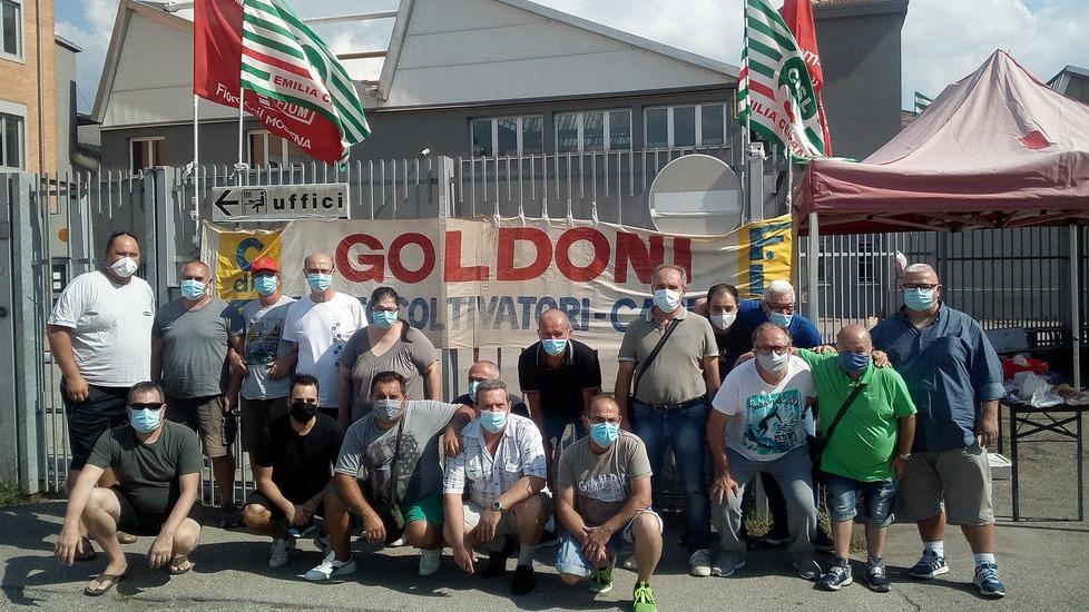 Carpi «Goldoni, la vertenza si sposti a Roma Pochi giorni per salvare lavoro e marchio» Incontro con Conte alla Festa Pd