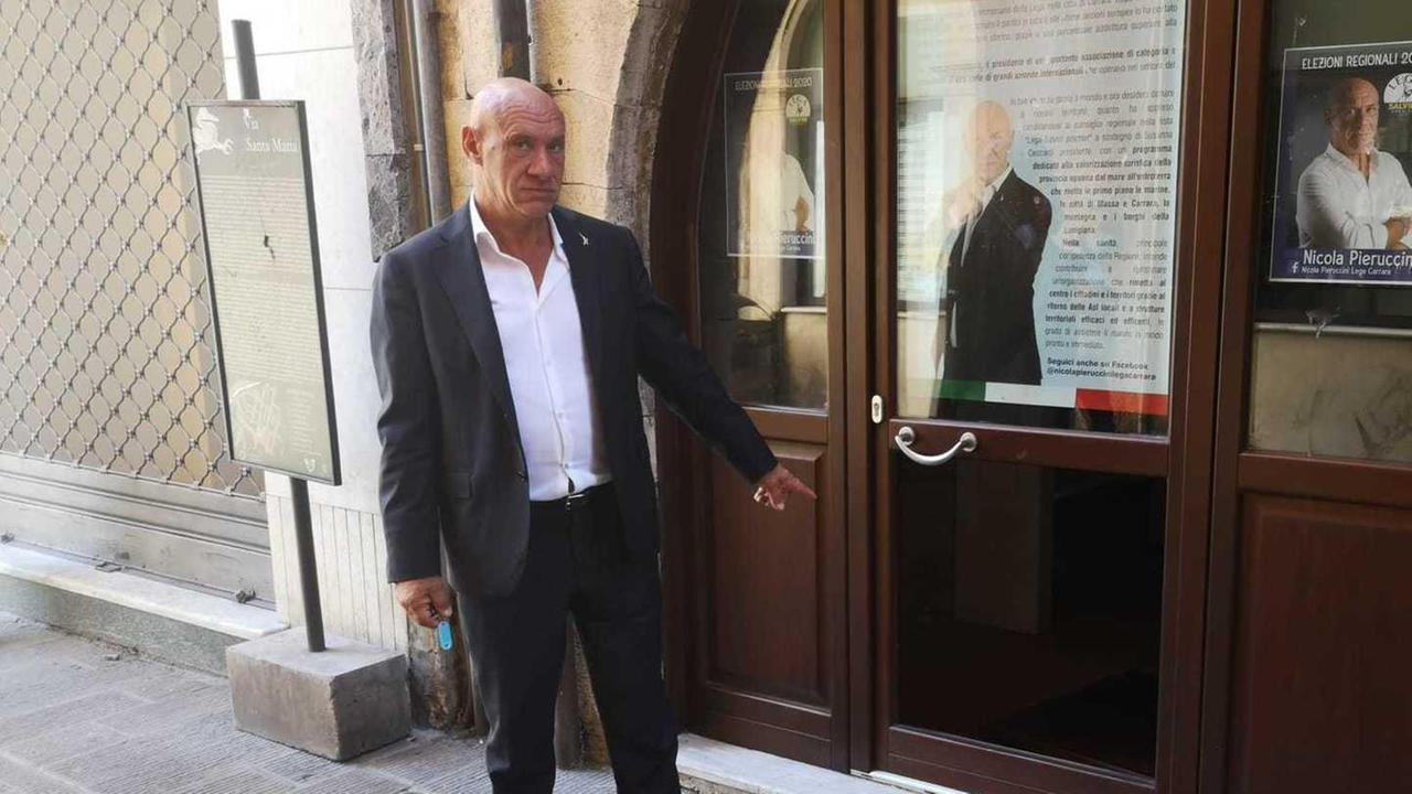 Dopo i vandali ecco la multa per il comitato della Lega