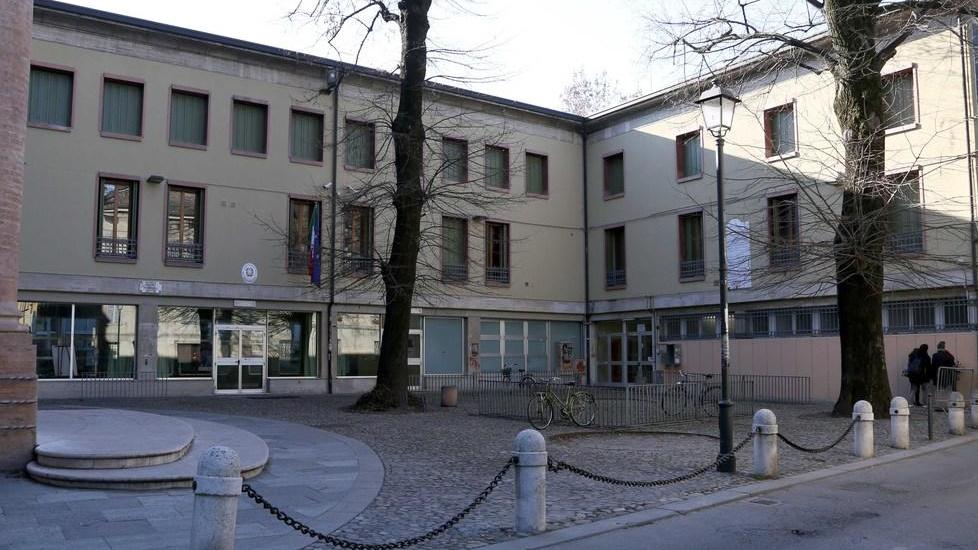 Positivo studente del Classico Tamponi al corso di recupero