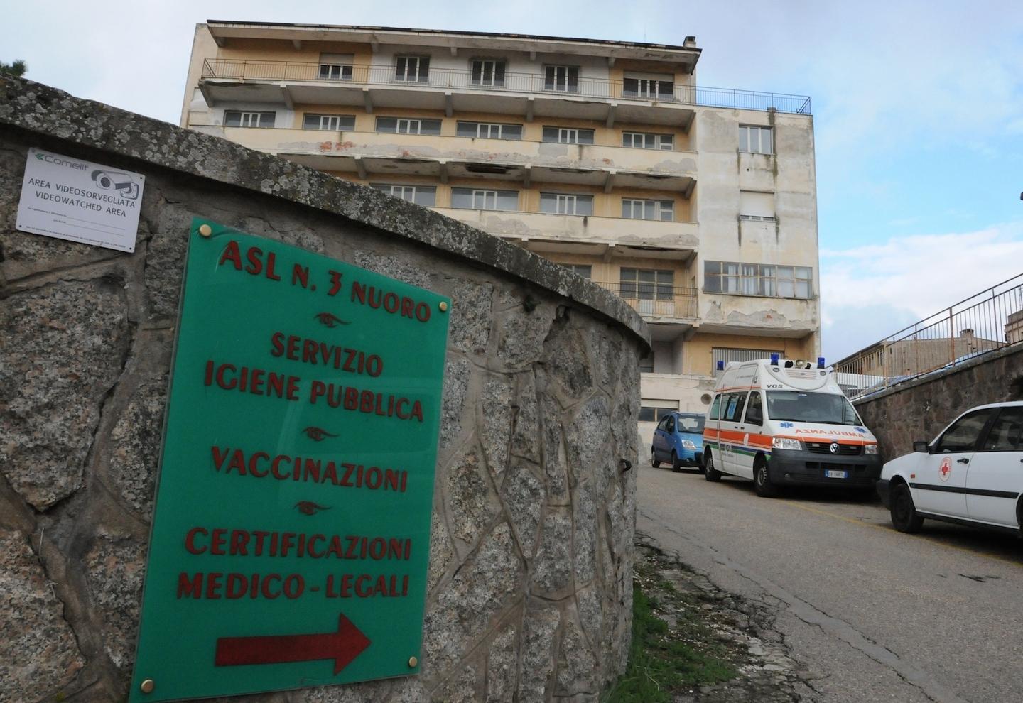 «Bimbi senza vaccini»: monta la protesta 