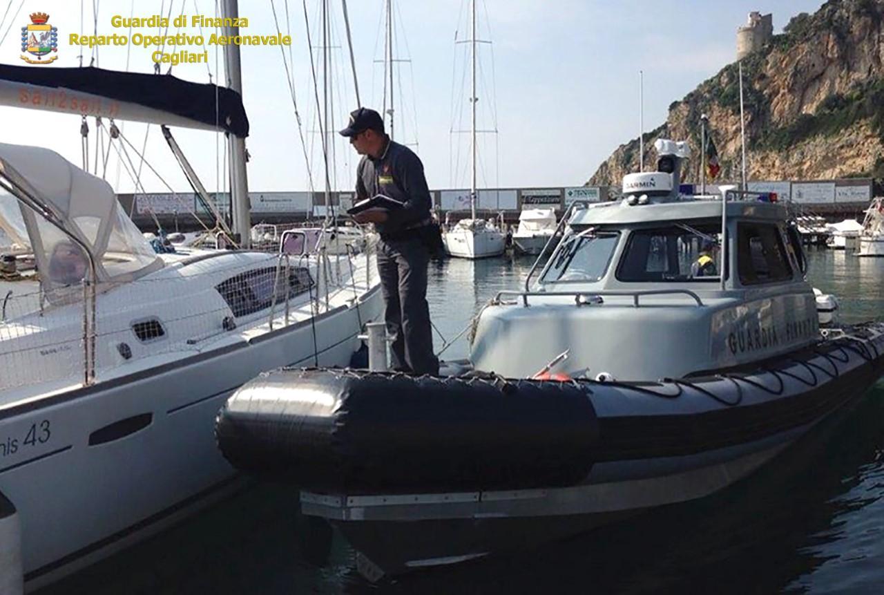 Undici yacht fantasma ad Alghero: multa per 1 milione e mezzo di euro