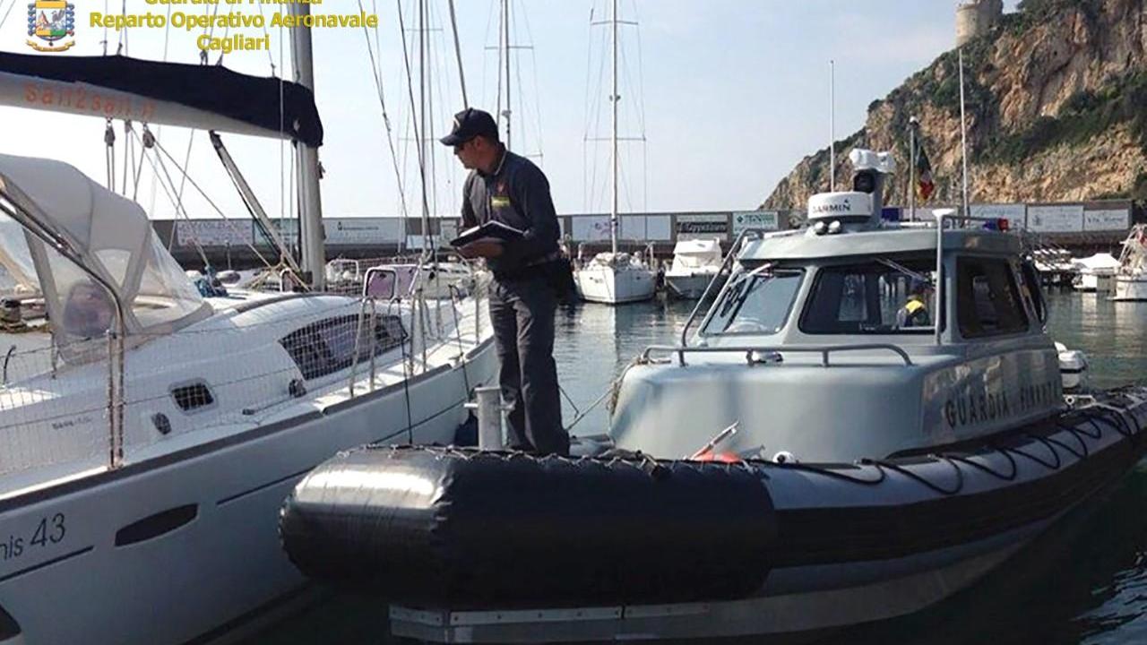 Undici yacht fantasma ad Alghero: multa per 1 milione e mezzo di euro