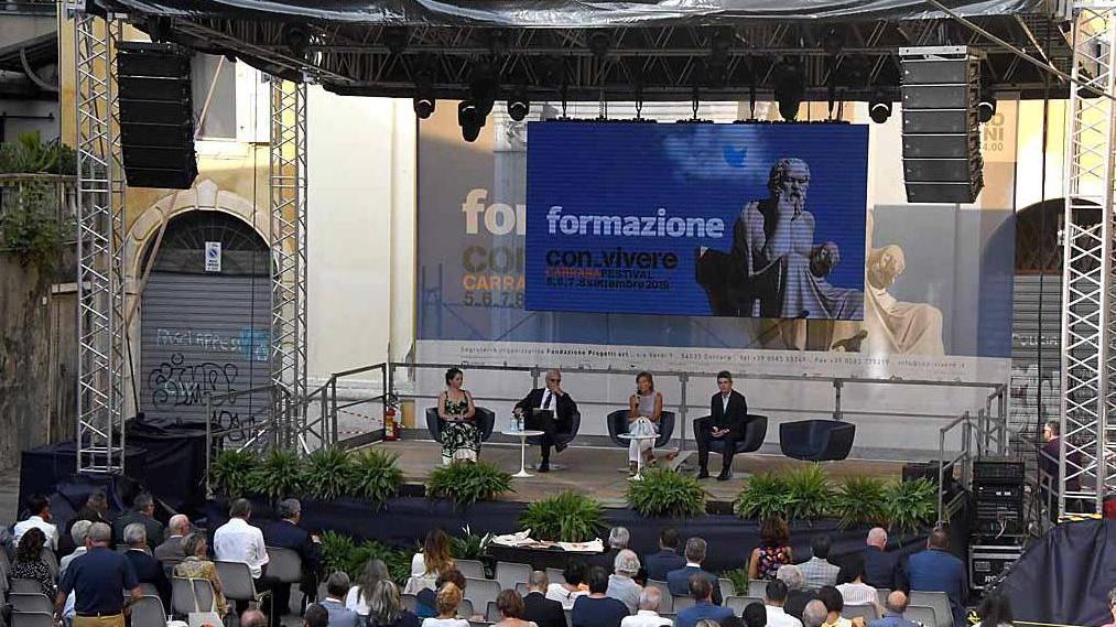 Con-Vivere: si parla di diritti nella quattro giorni a Carrara con scrittori, sociologi e gente dello spettacolo