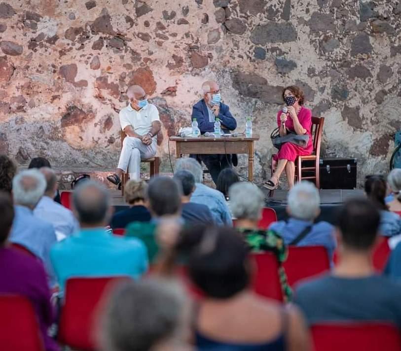 Seneghe, versi e rime dall'isola al resto del mondo