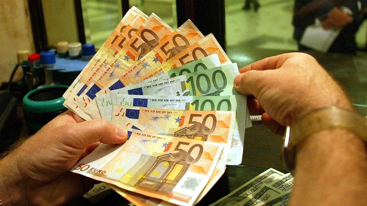 Dipendente positivo, banca chiusa per Covid