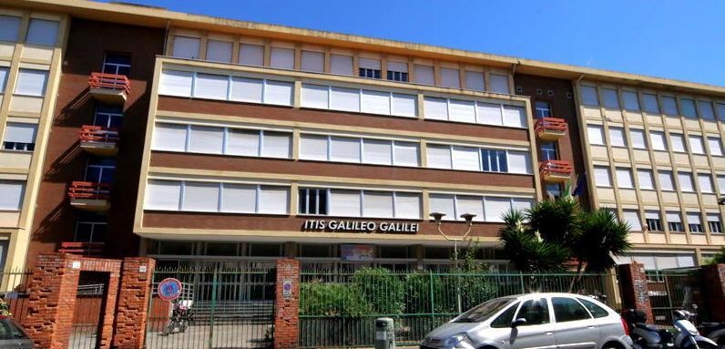 L’Iti è pronto alla prima campanella: lezioni in classe, 5 ingressi ed entrate alle 8 e alle 9 