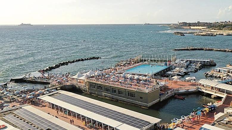 Bagni, ecco gli stabilimenti che resteranno aperti fino al 27 settembre