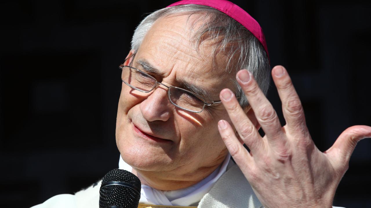 Cento, il vescovo Zuppi scrive alla scuola: "Mi è mancata tanto"