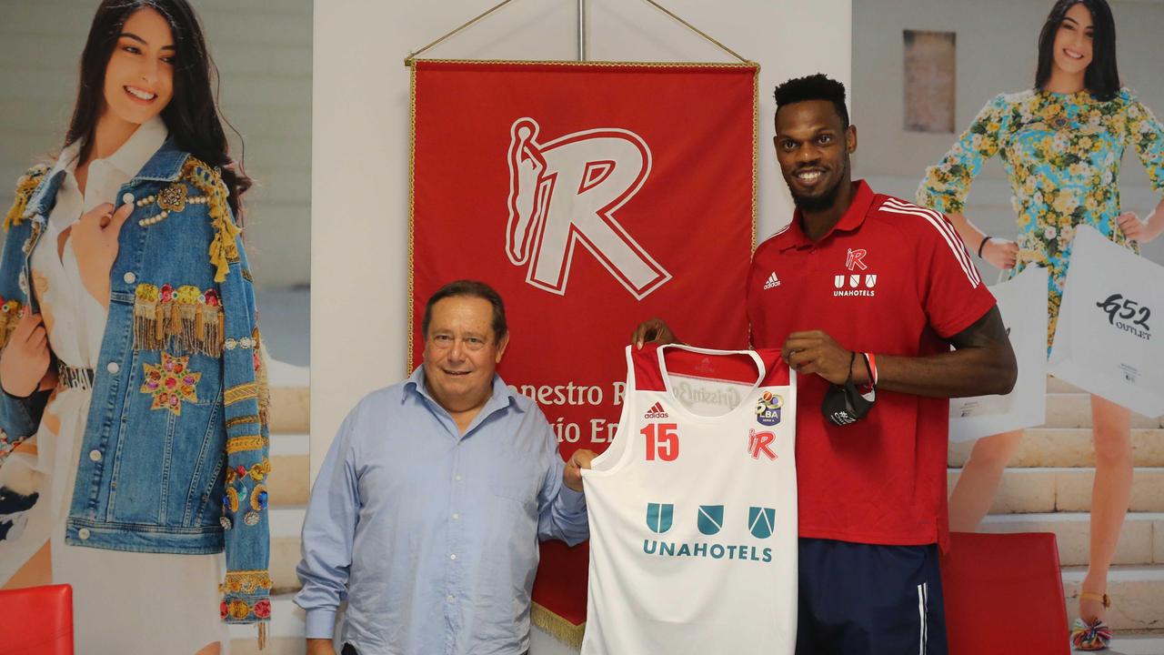 Frank Elegar con Graziano Sassi, socio della Pallacanestro Reggiana