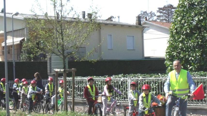 L’appello del Comune «Tutti in bici e a piedi»