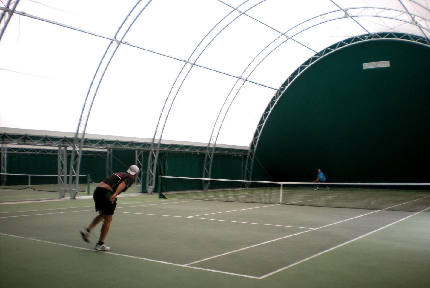 «Tennis Club, strozzati dal canone» 