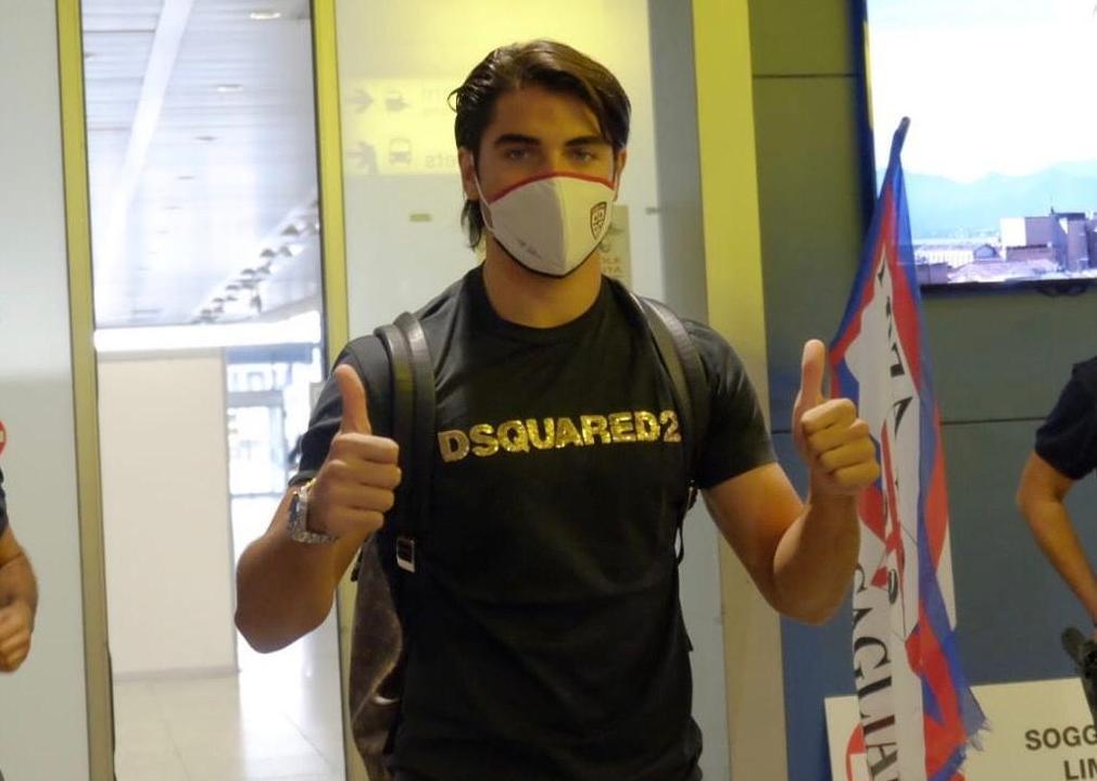 Fazio o Godin per la difesa del Cagliari 