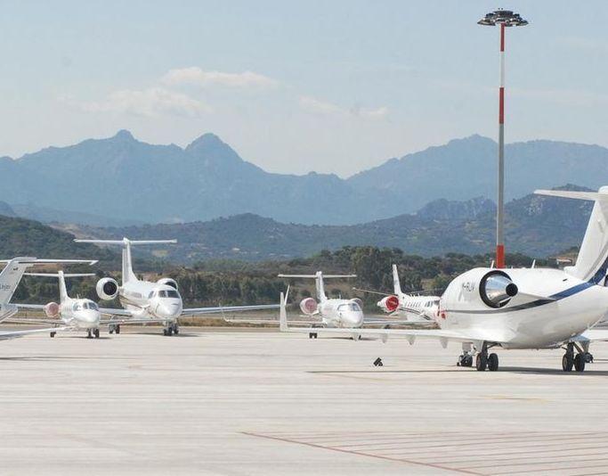 Aeroporto di Olbia, il virus presenta il conto 