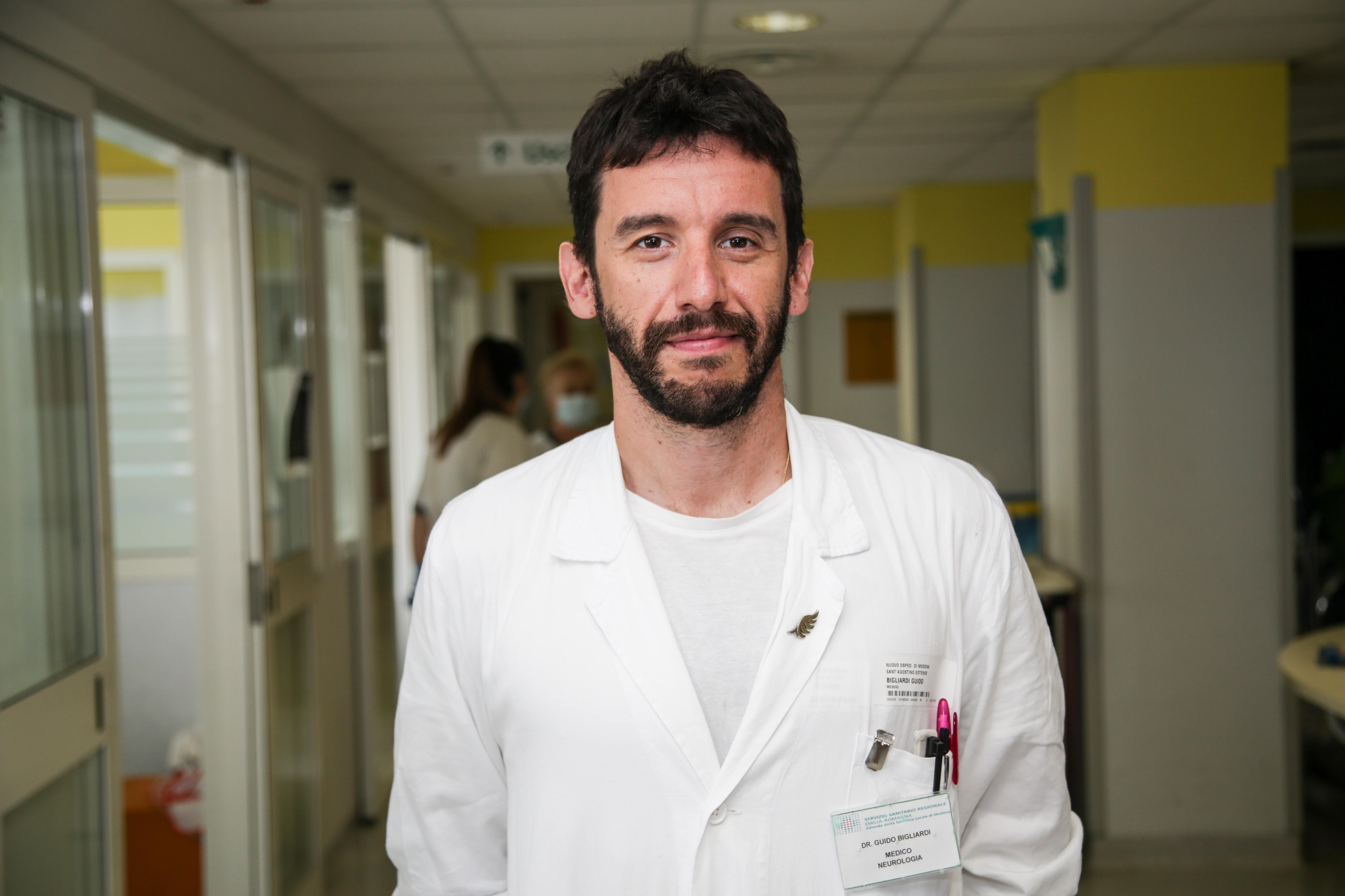 Modena Stroke Unit. Il direttore 40enne: «Vedere i pazienti tornare autonomi è la gioia più grande» 